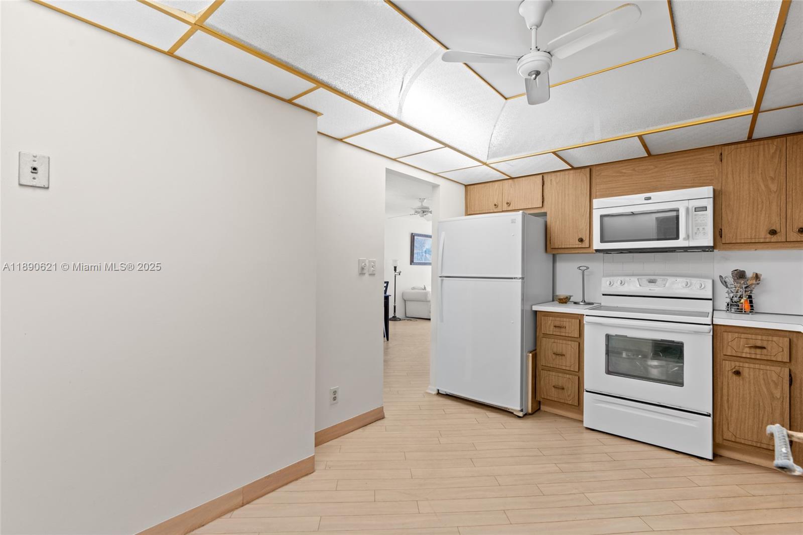 ALLINGTON TOWERS CONDO - Residential
