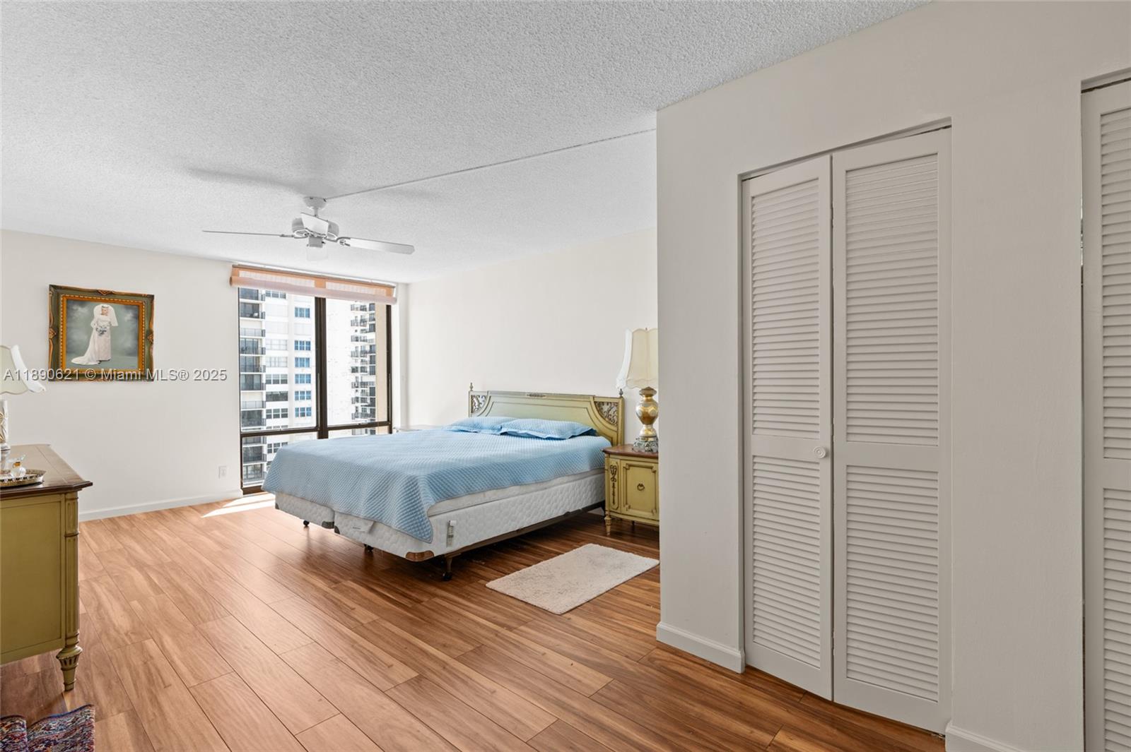 ALLINGTON TOWERS CONDO - Residential