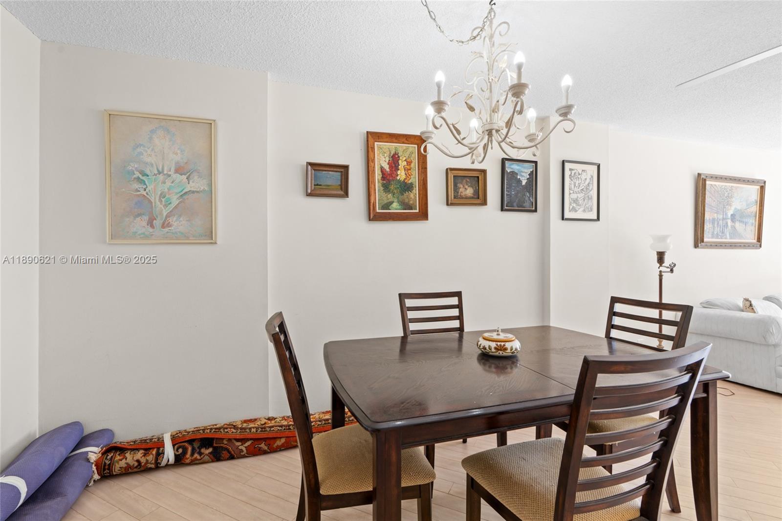 ALLINGTON TOWERS CONDO - Residential