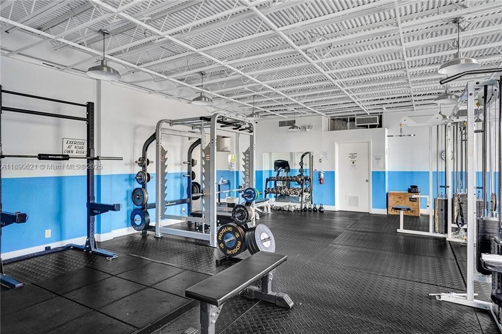 ALLINGTON TOWERS CONDO - Residential