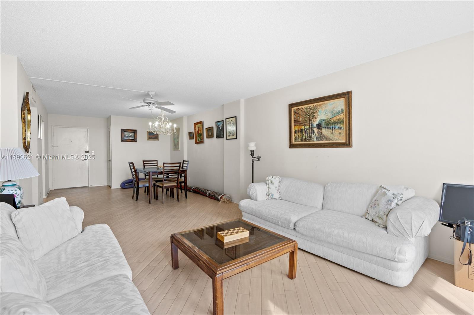 ALLINGTON TOWERS CONDO - Residential