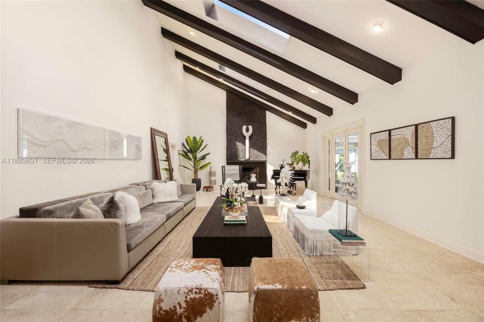 FARMERS ACRES - Residential