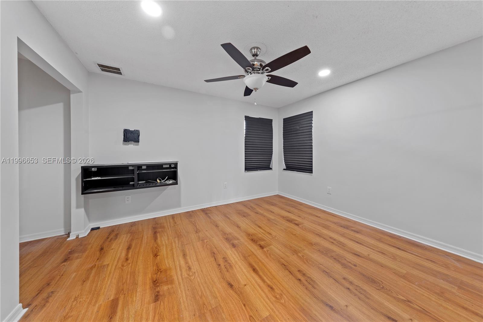 REDLANDS EDGE - Residential