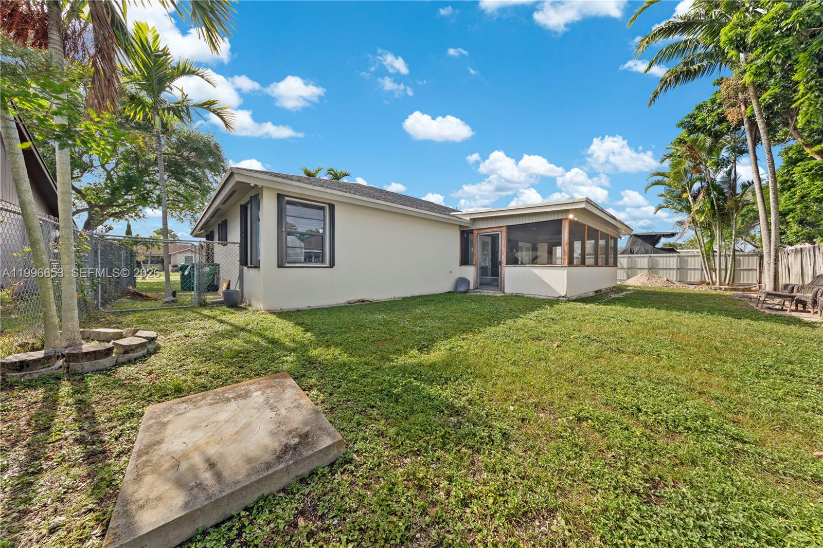 REDLANDS EDGE - Residential