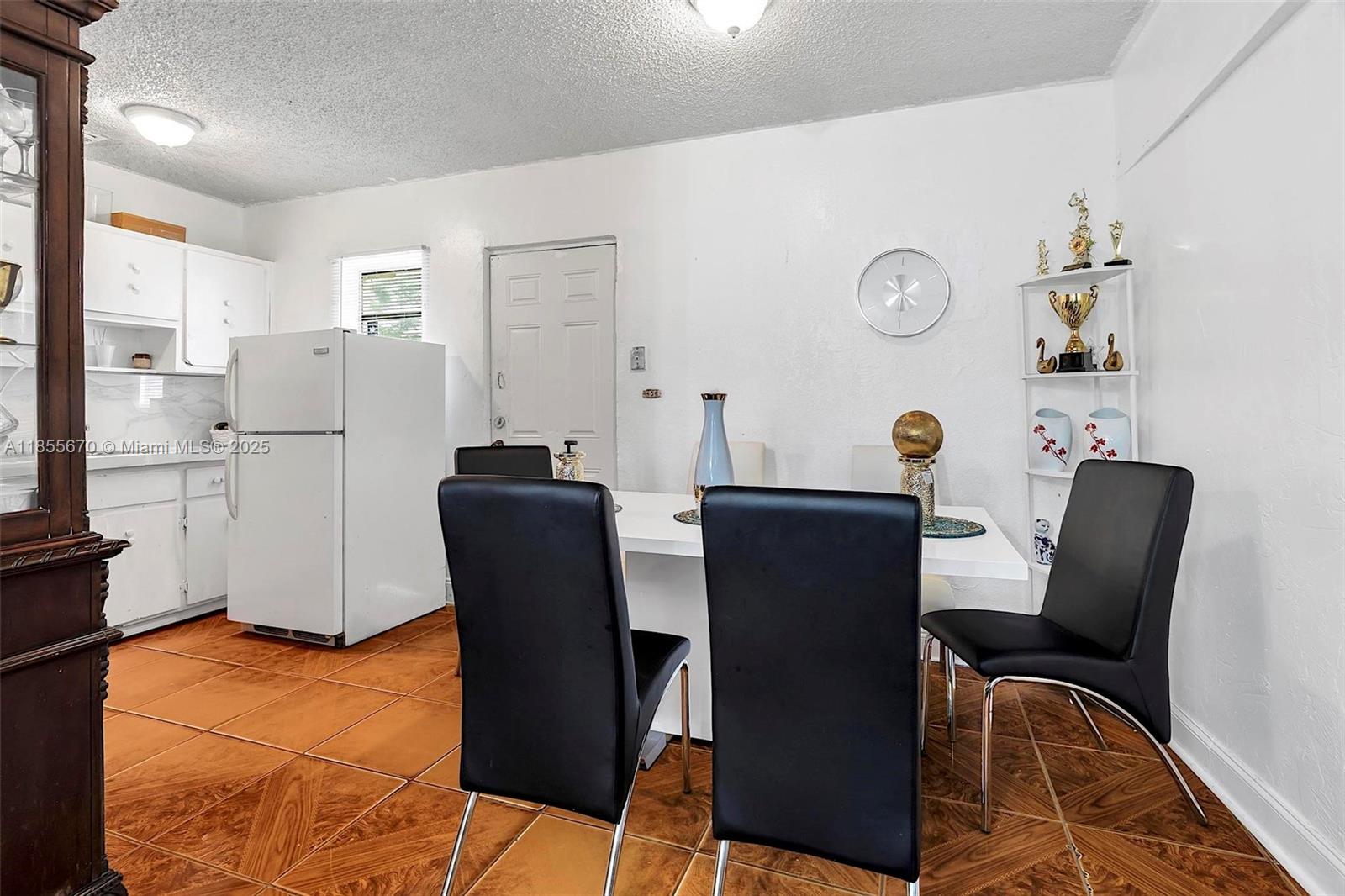 PINE TREE PARK 1ST ADDN - Residential