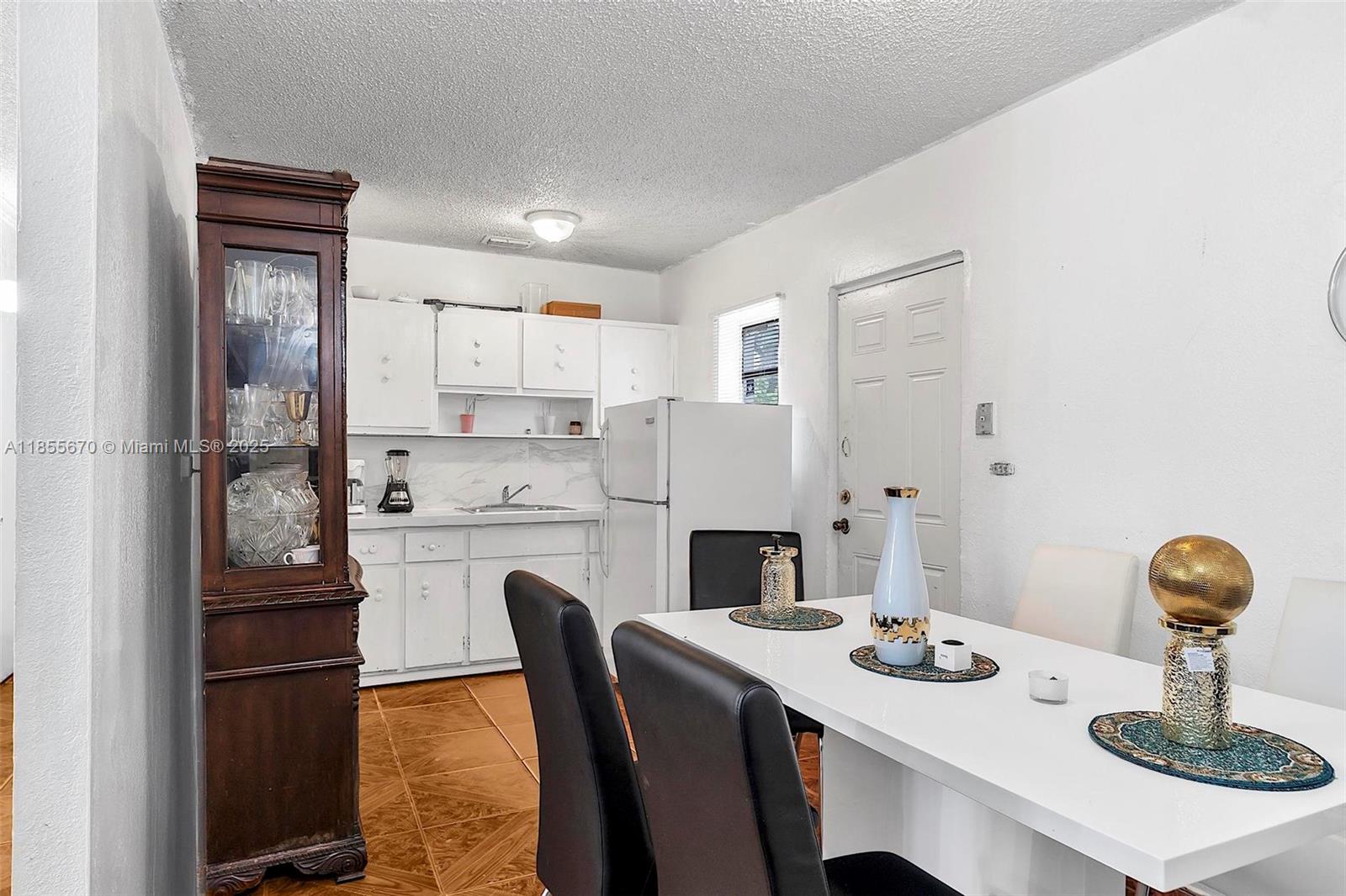 PINE TREE PARK 1ST ADDN - Residential