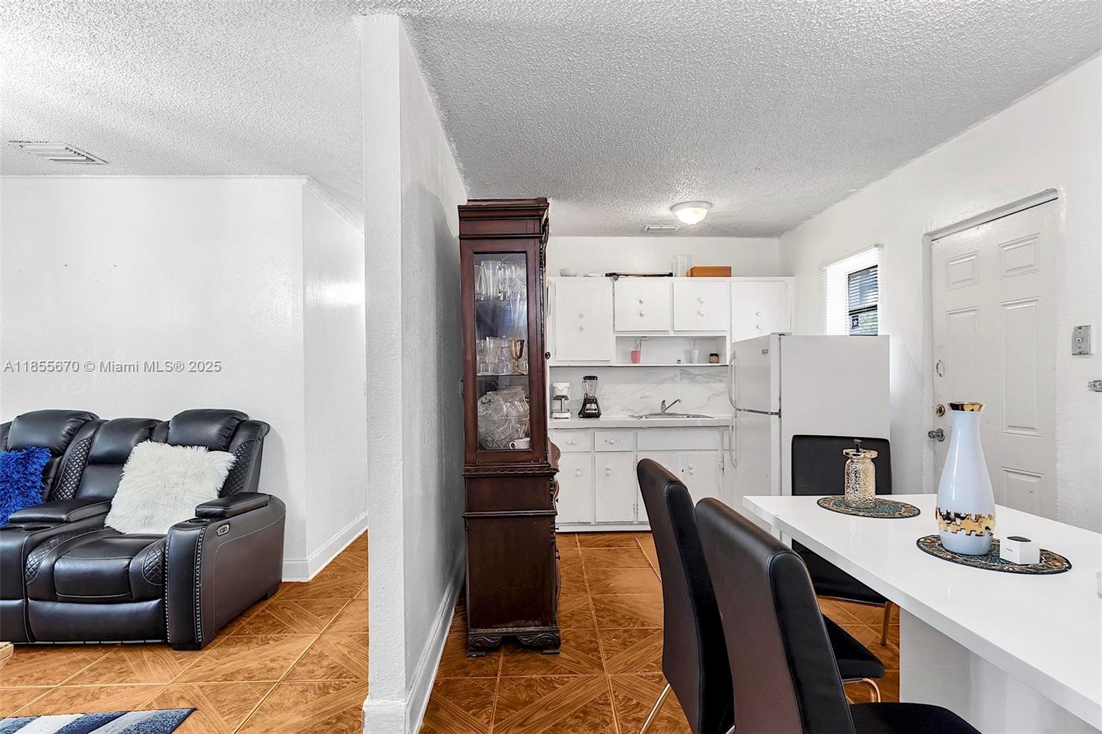 PINE TREE PARK 1ST ADDN - Residential