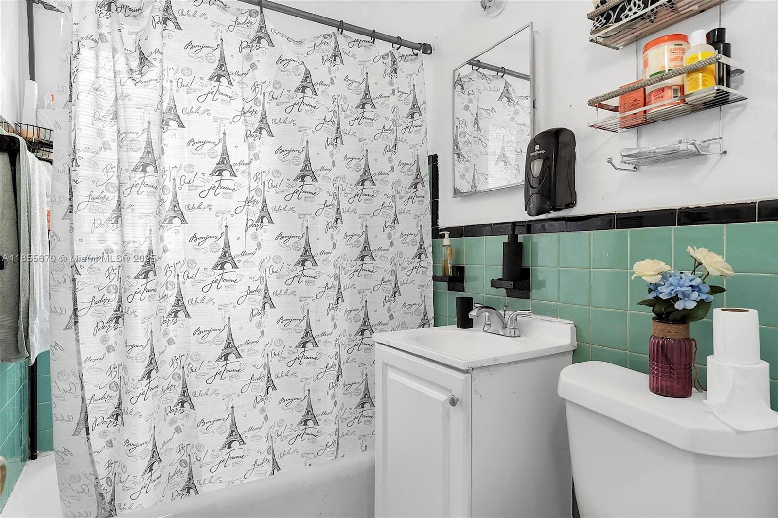 PINE TREE PARK 1ST ADDN - Residential