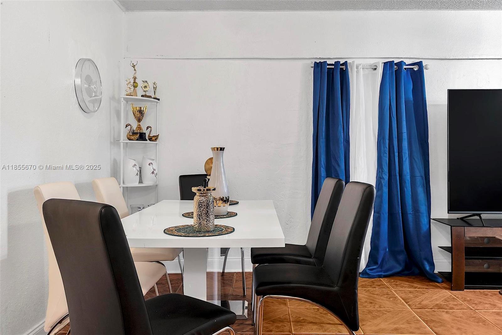 PINE TREE PARK 1ST ADDN - Residential