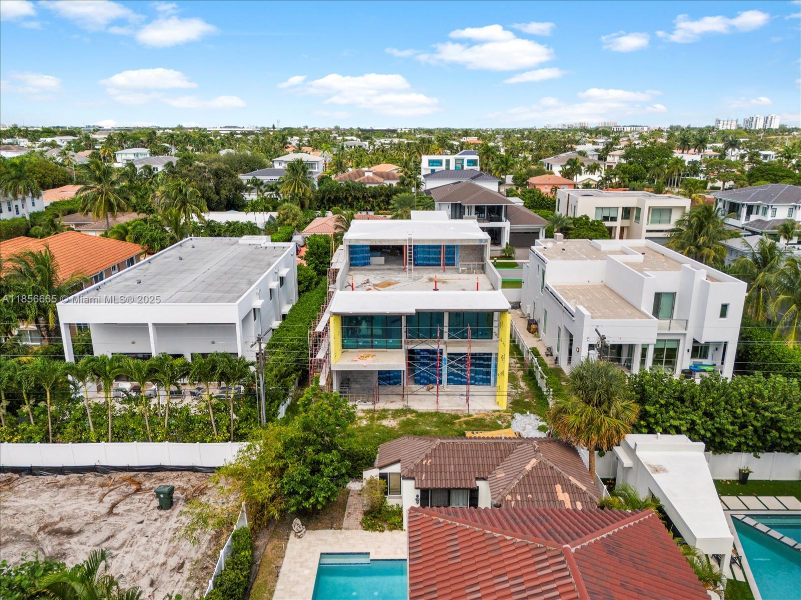 KINGS COURT - Residential