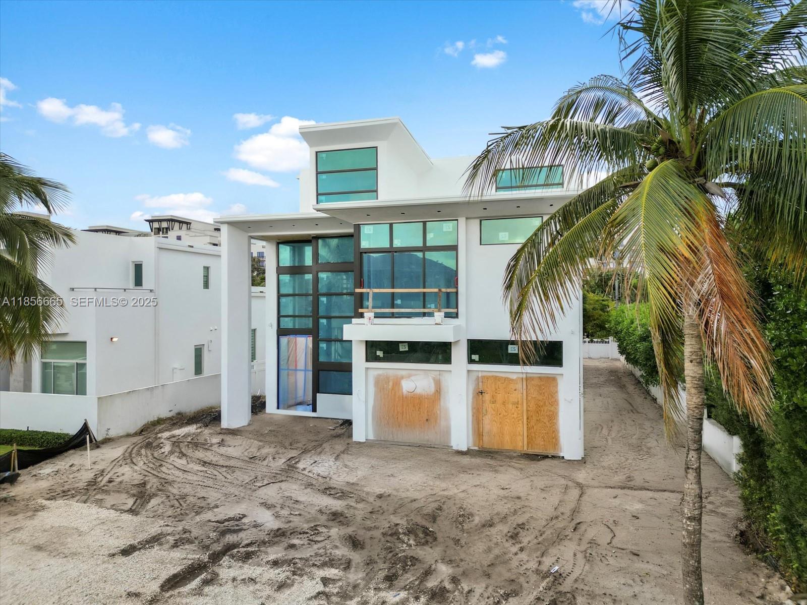 KINGS COURT - Residential