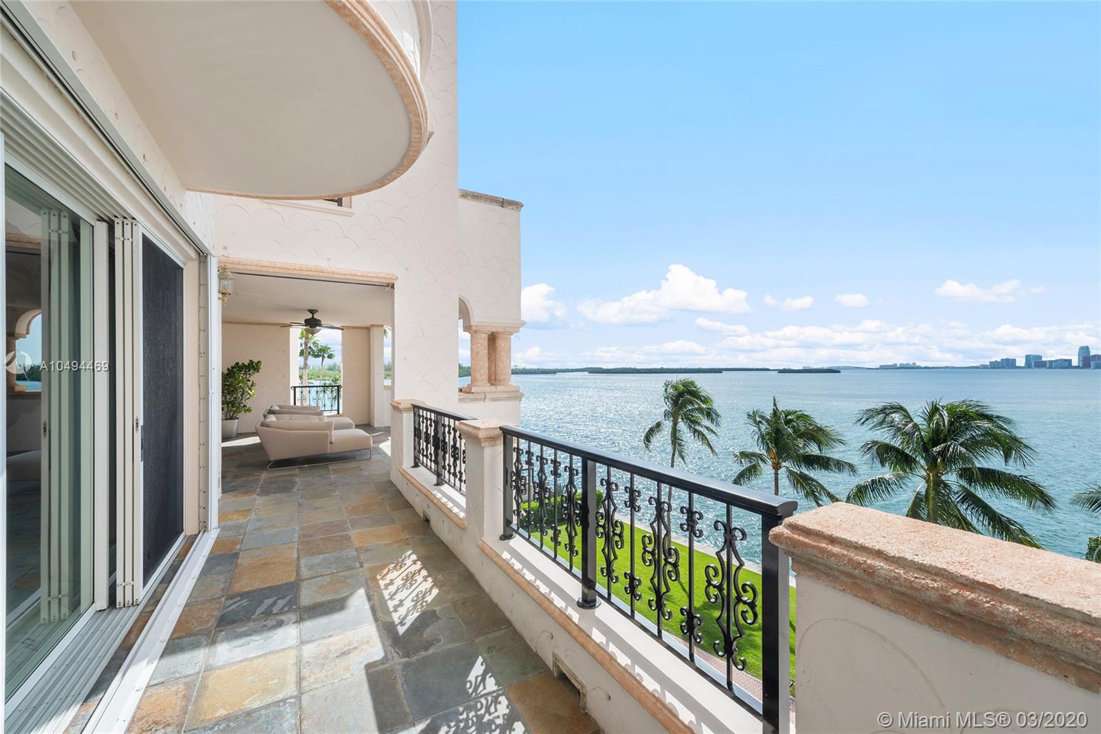 FISHER ISLAND - Residential