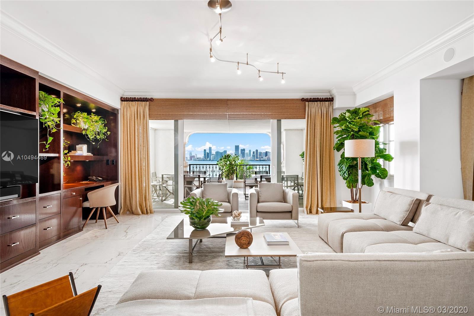 FISHER ISLAND - Residential