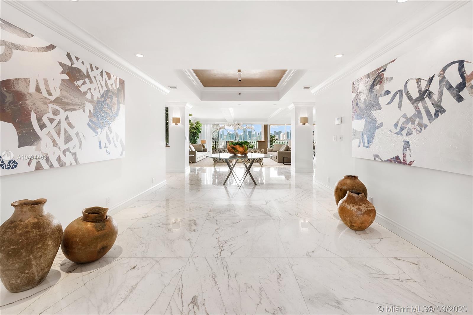 FISHER ISLAND - Residential