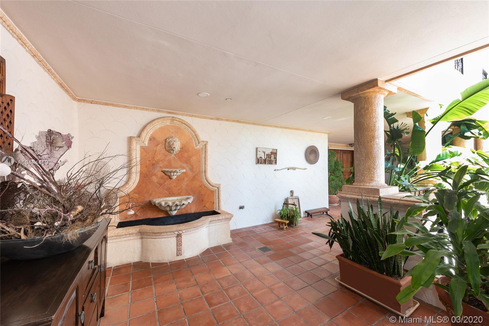 FISHER ISLAND - Residential