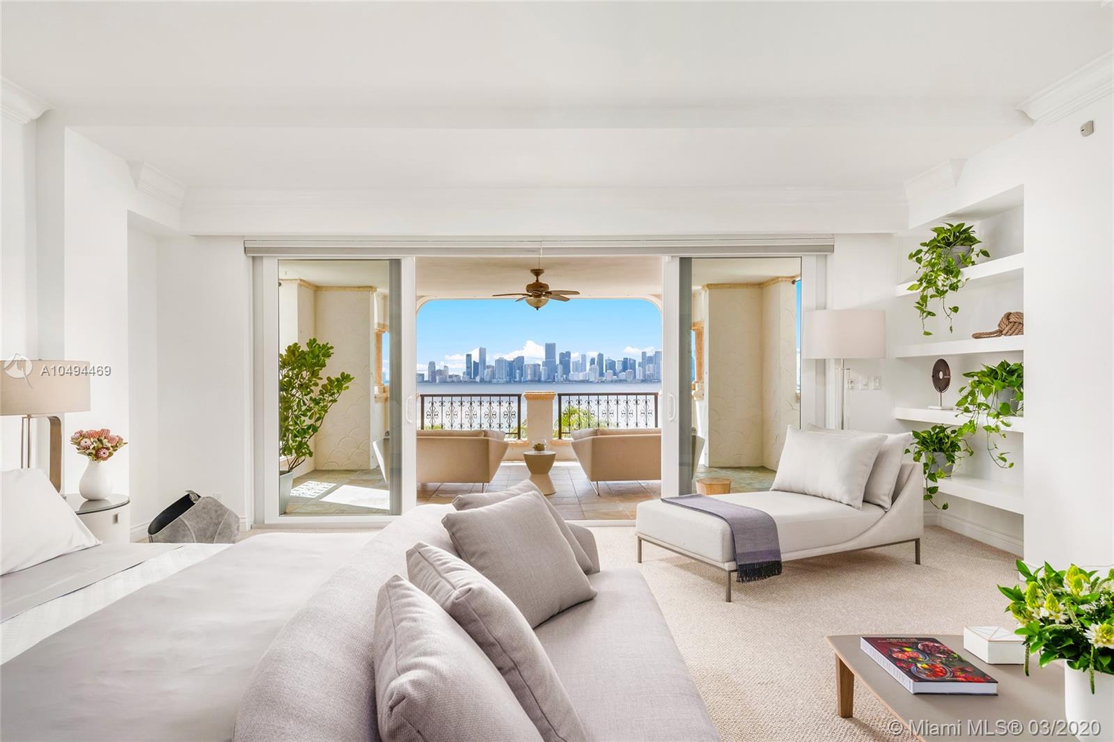 FISHER ISLAND - Residential