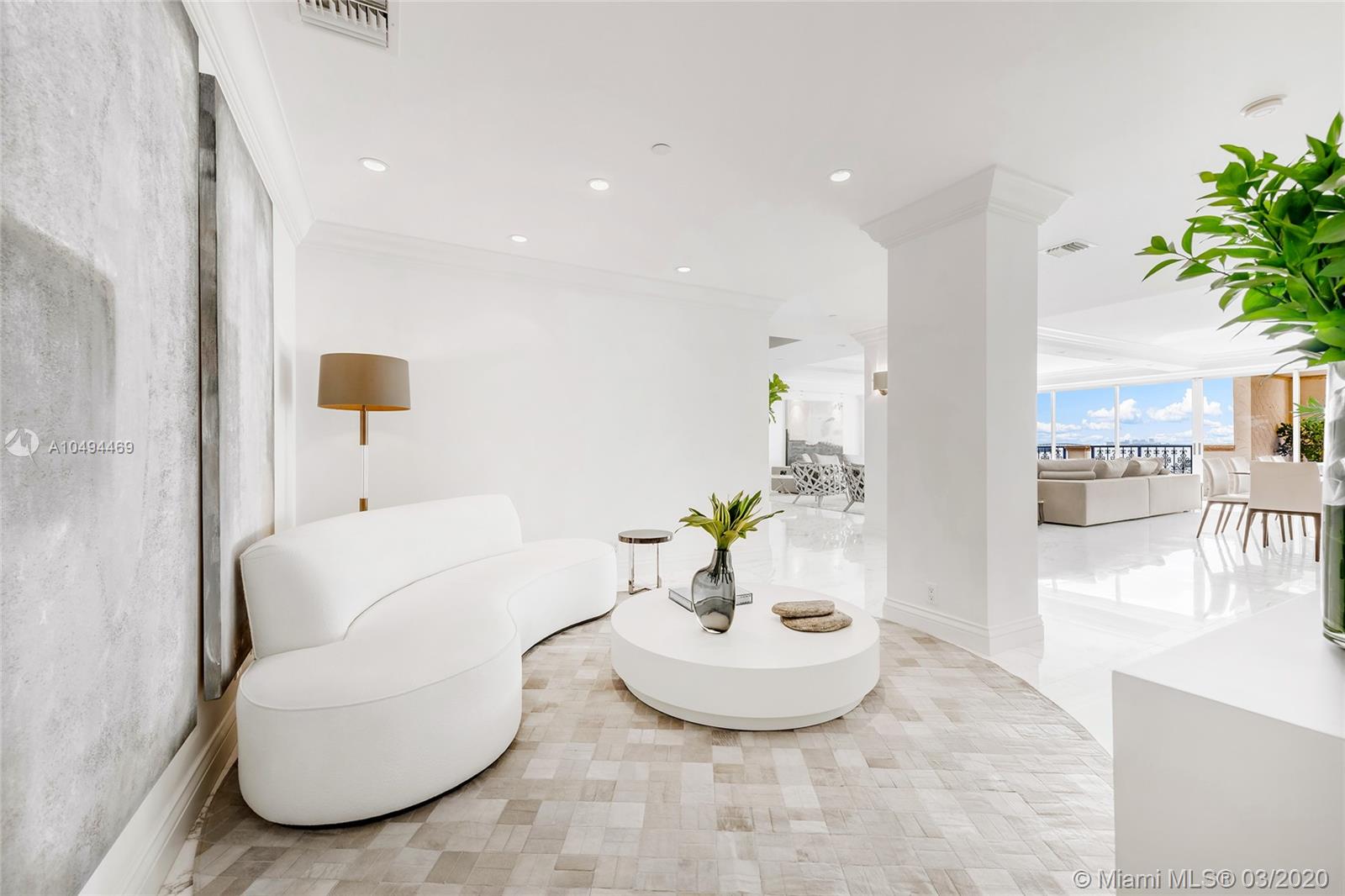 FISHER ISLAND - Residential