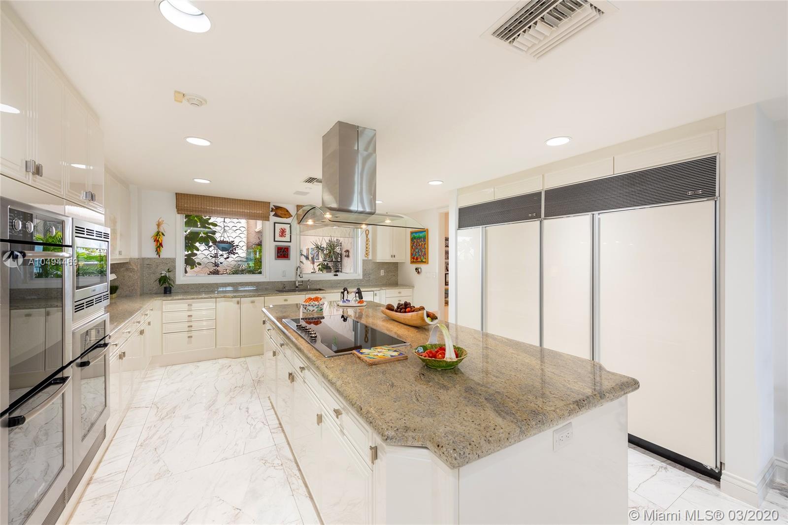 FISHER ISLAND - Residential