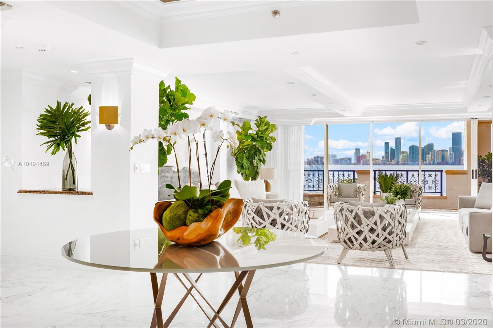 FISHER ISLAND - Residential