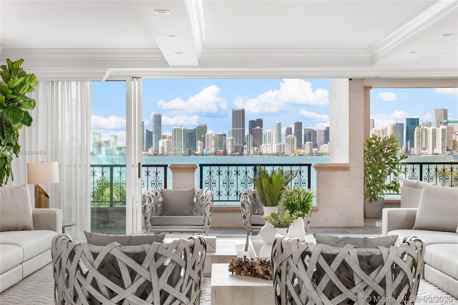 FISHER ISLAND - Residential
