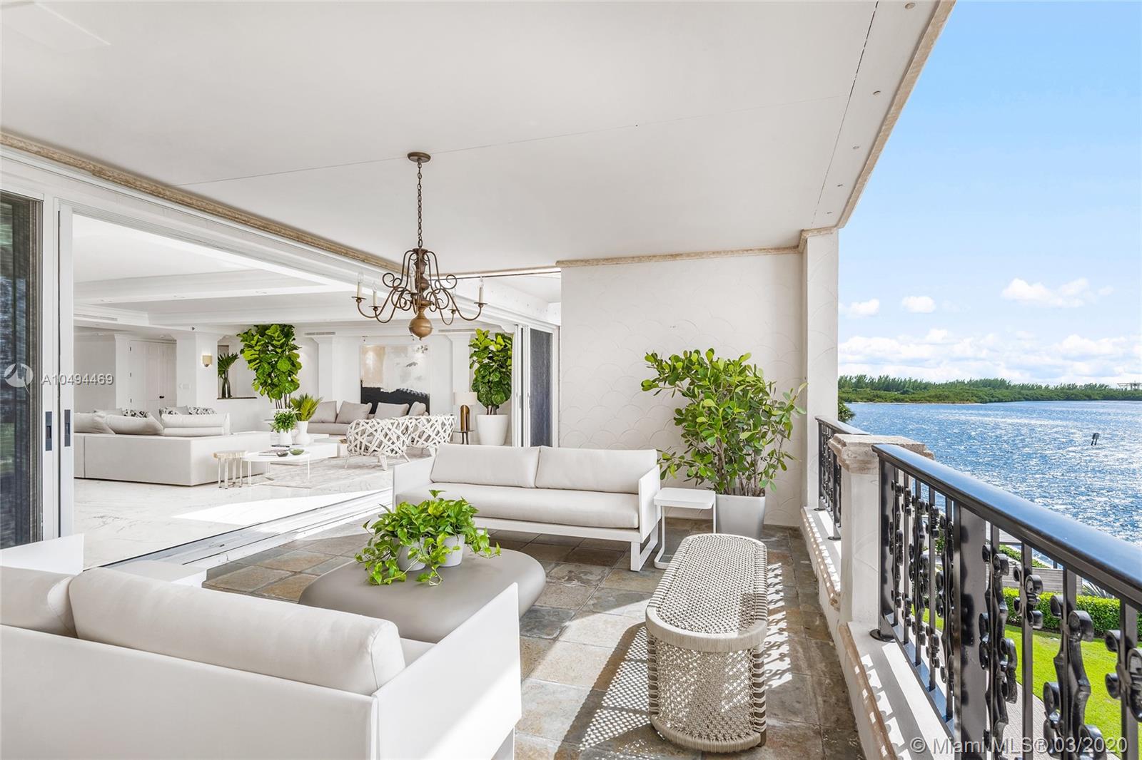 FISHER ISLAND - Residential