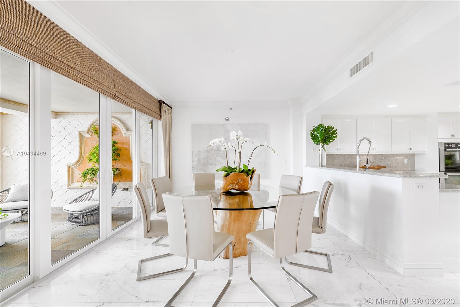 FISHER ISLAND - Residential