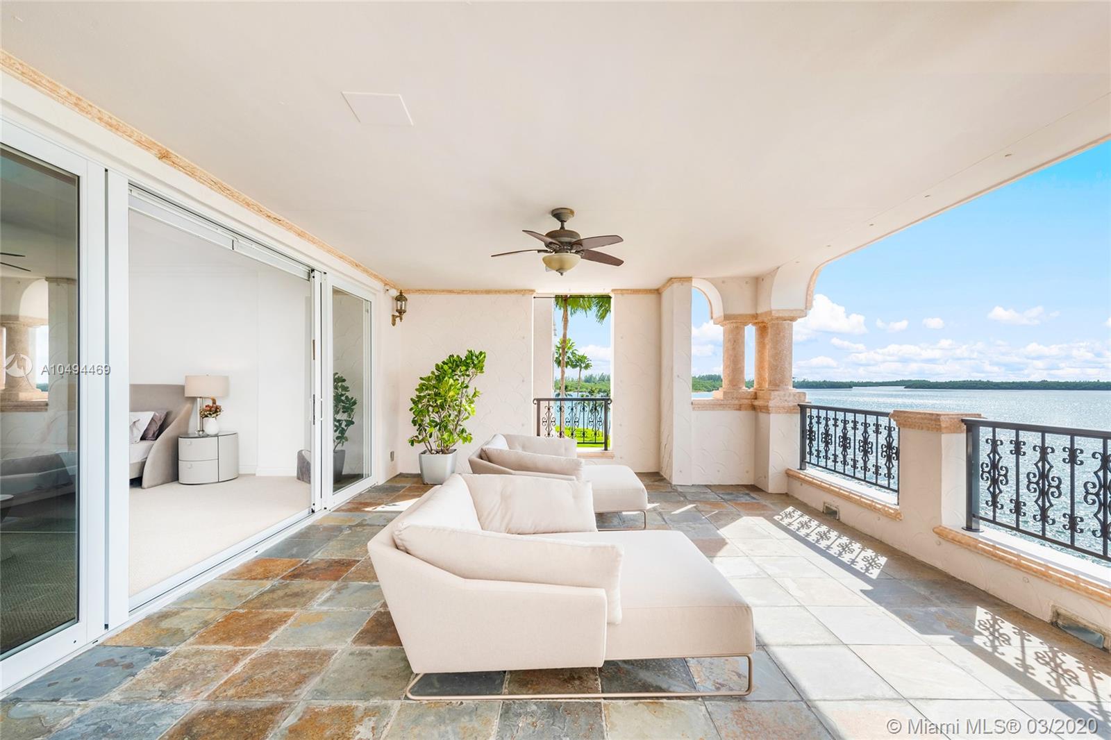 FISHER ISLAND - Residential