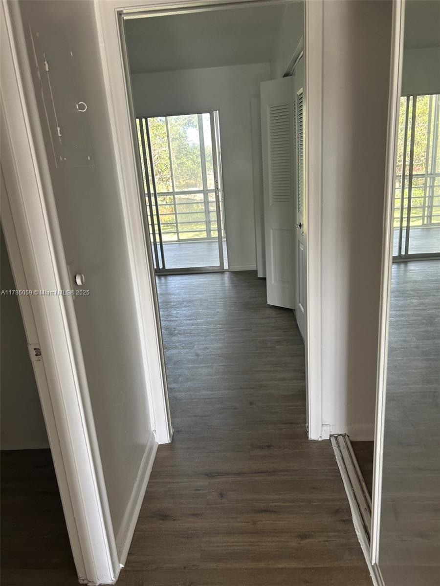 SOUTHAMPTON CONDO - Residential