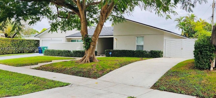 THIS AMAZING RENOVATED 3-BEDROOM, 2-BATHROOM OFFERS A BEAUTIFUL OPEN CONCEPT LAYOUT. ENJOY PEACE OF MIND WITH BRAND-NEW ROOF, IMPACT WINDOWS AND DOORS, NEW A/C UNIT, NEW KITCHEN. THIS HOME FEATURES TILE FLOORING THROUGHOUT. THIS HOUSE OFFERS AN AMAZING COVERED TERRACE, ALSO PLENTY OF ROOM TO BUILD A POOL. NEW FENCE ON THE BACK AND SIDE. MOVE IN READY, CANNOT MISS THIS OPPORTUNITY TO OWN THIS INQUE HOME.