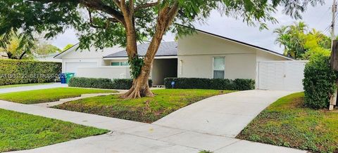 16323 SW 108th Ct Miami FL 33157