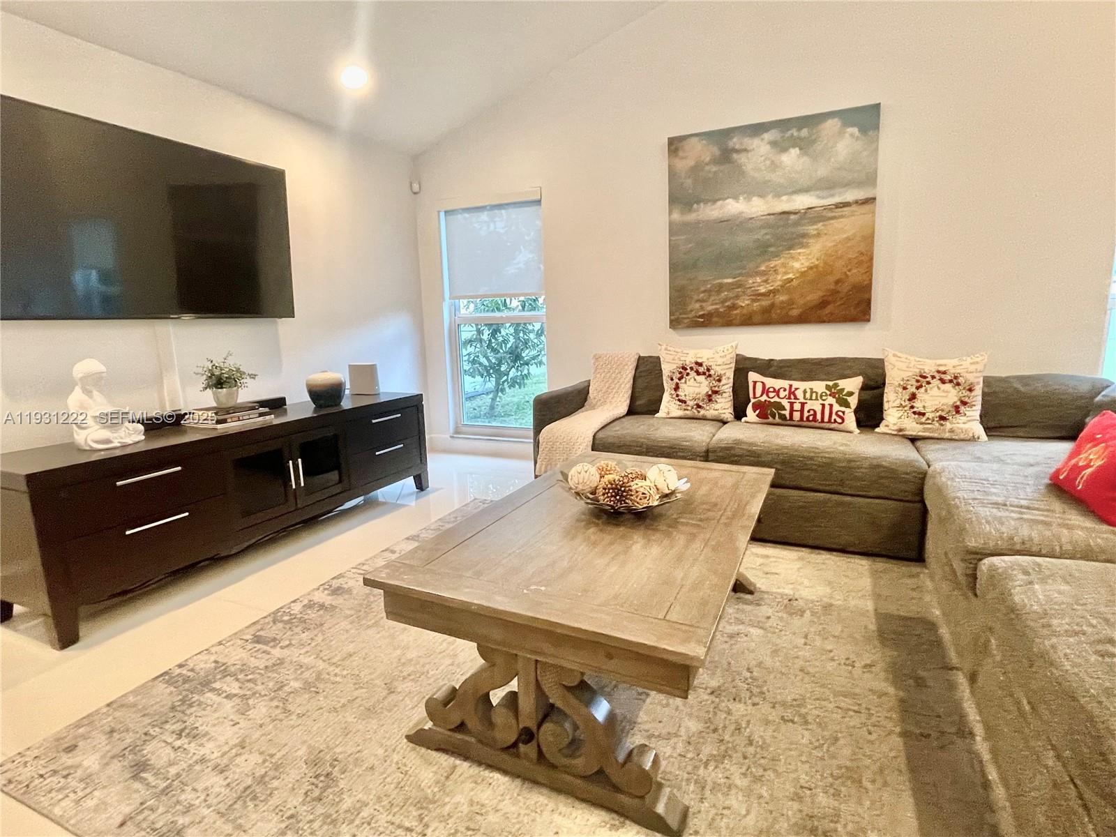 FAIRWAY LAKE SOUTH SEC 2 - Residential