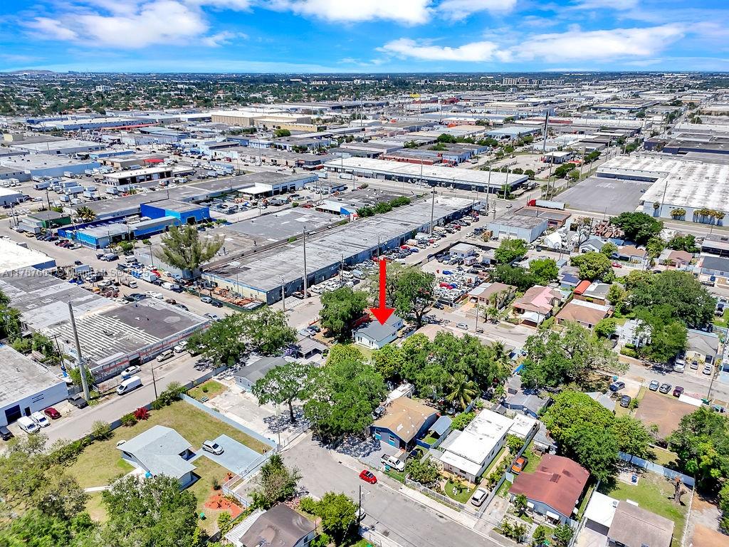 3384 NW 52nd St