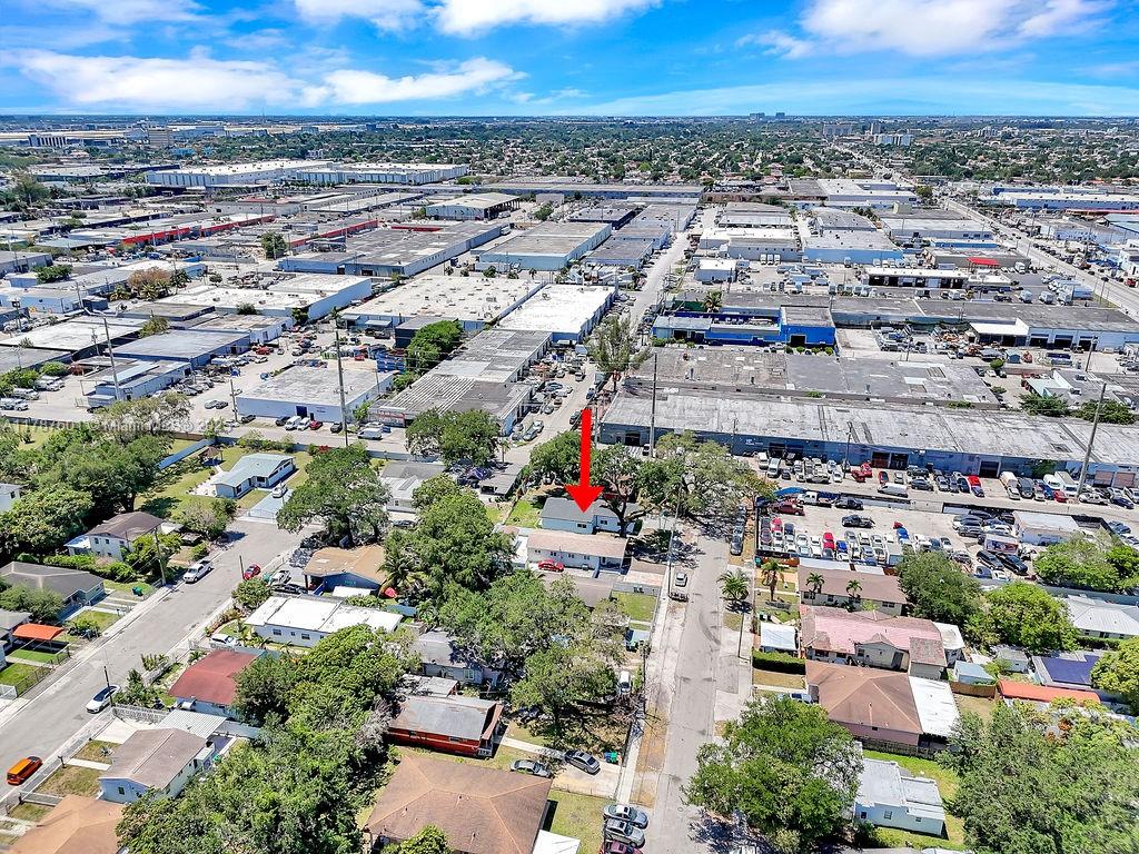 3384 NW 52nd St