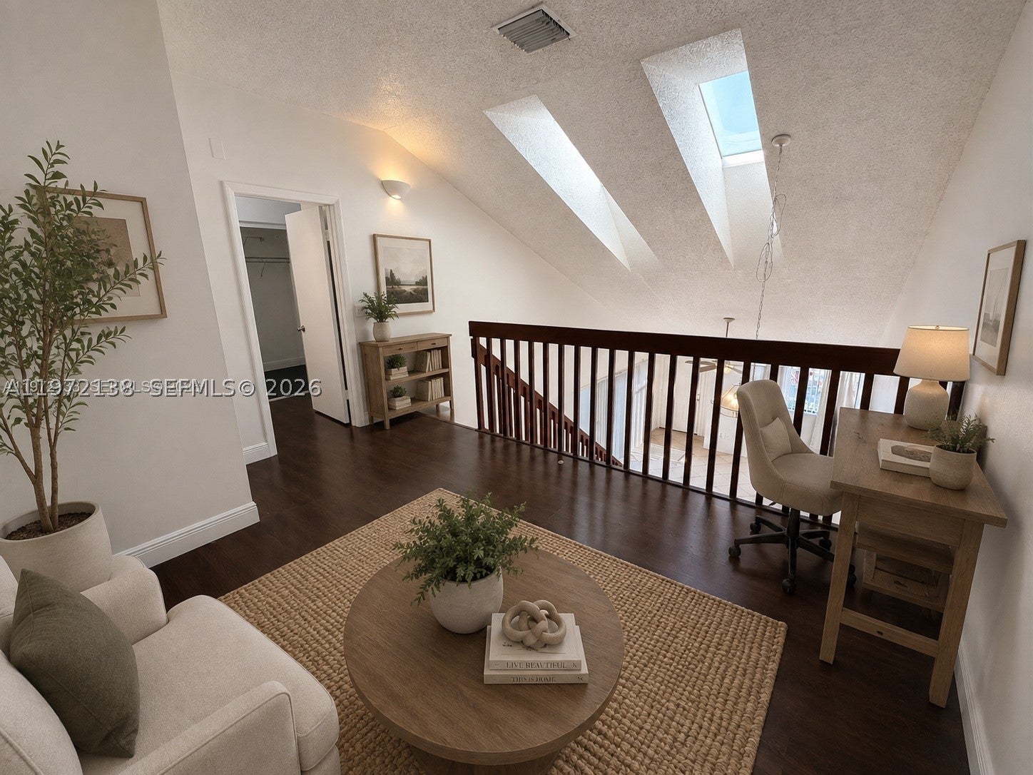 1818 Racquet Ct