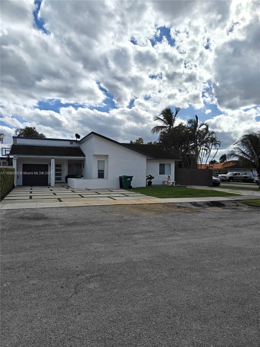 1ST ADDN TO WOODFIELD - Residential