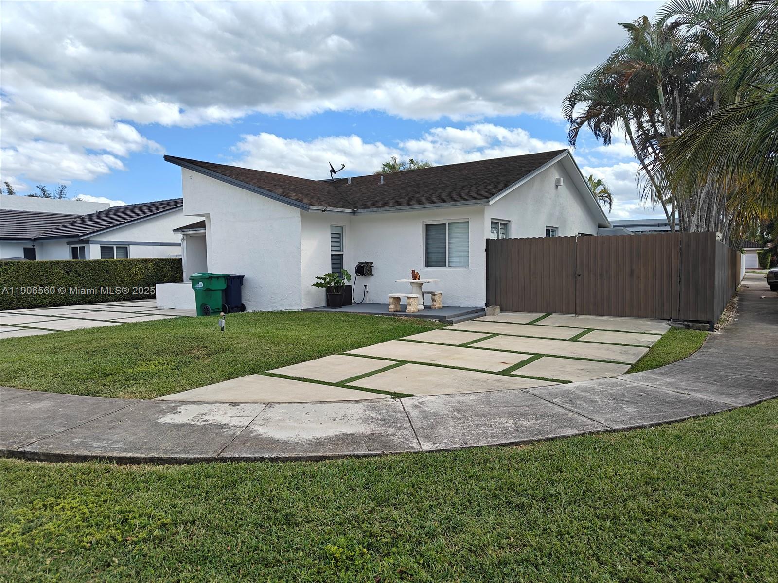 1ST ADDN TO WOODFIELD - Residential