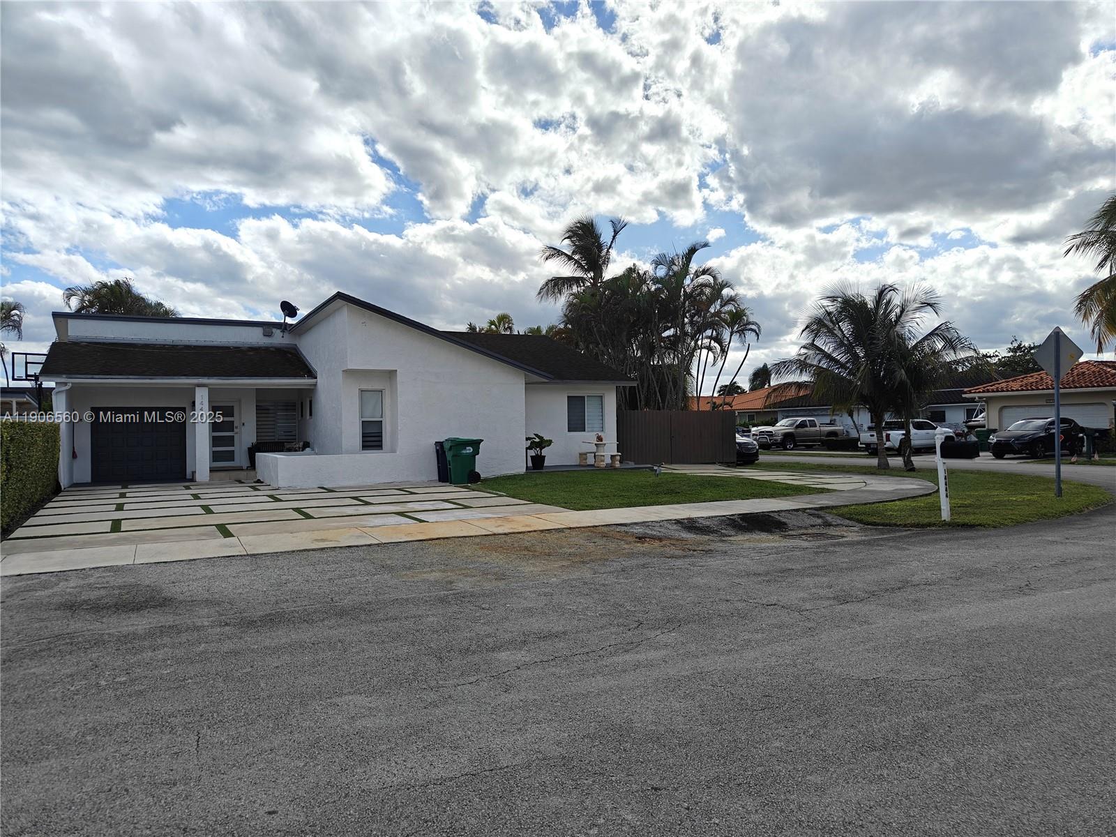 1ST ADDN TO WOODFIELD - Residential