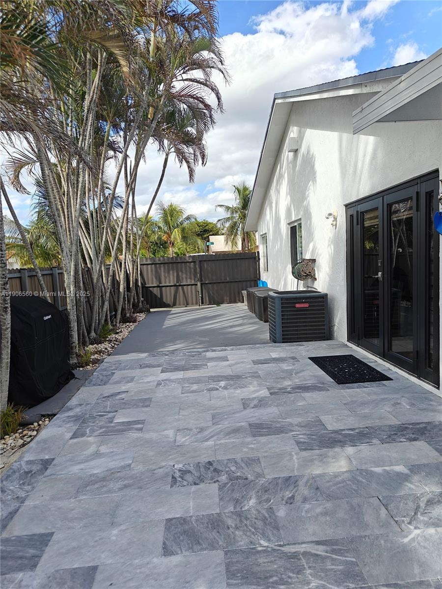 1ST ADDN TO WOODFIELD - Residential