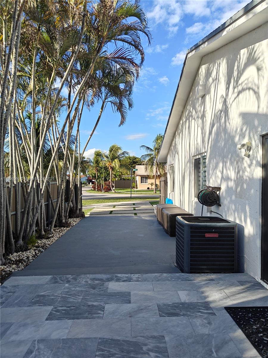 1ST ADDN TO WOODFIELD - Residential