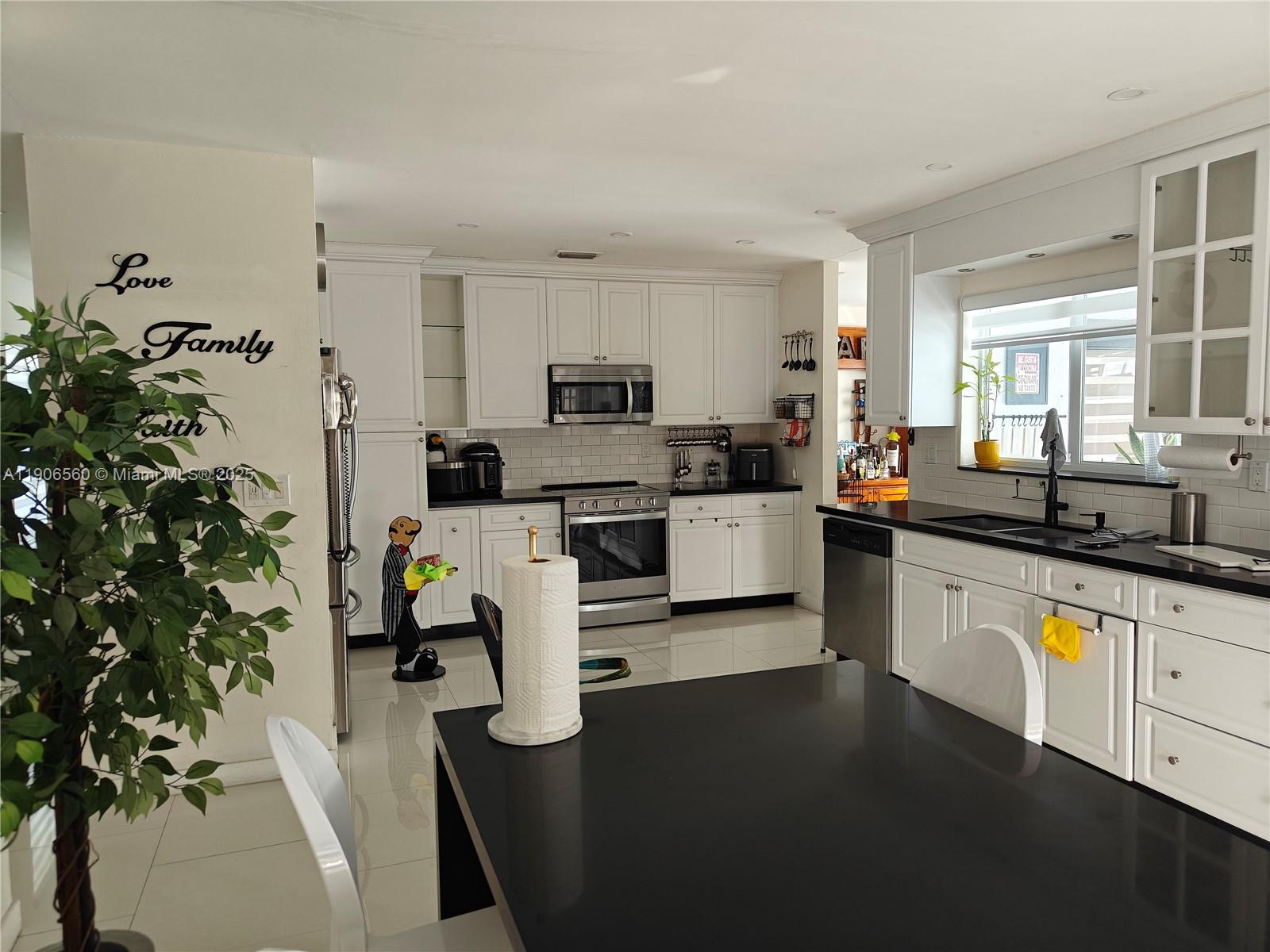 1ST ADDN TO WOODFIELD - Residential