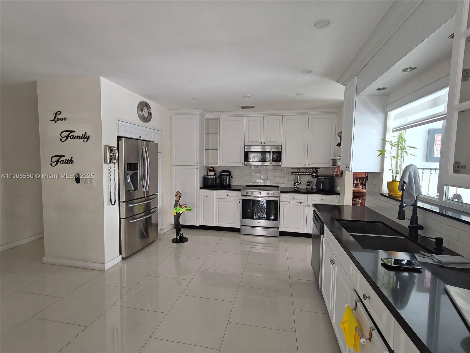 1ST ADDN TO WOODFIELD - Residential