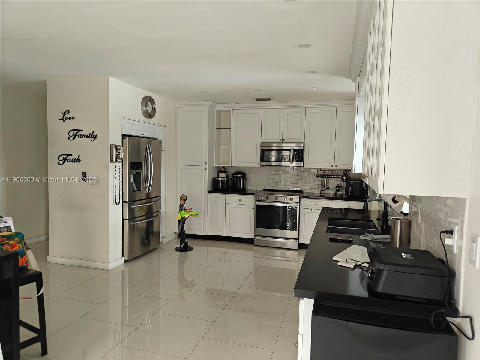 1ST ADDN TO WOODFIELD - Residential