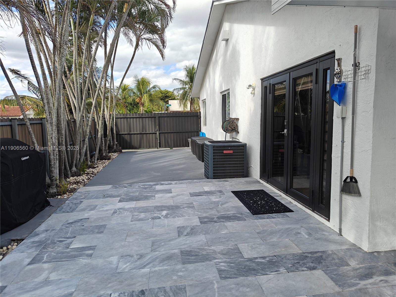 1ST ADDN TO WOODFIELD - Residential