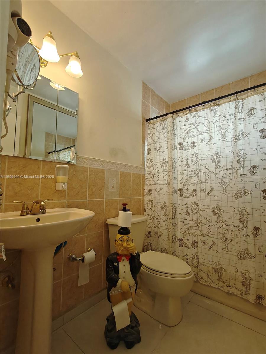 1ST ADDN TO WOODFIELD - Residential