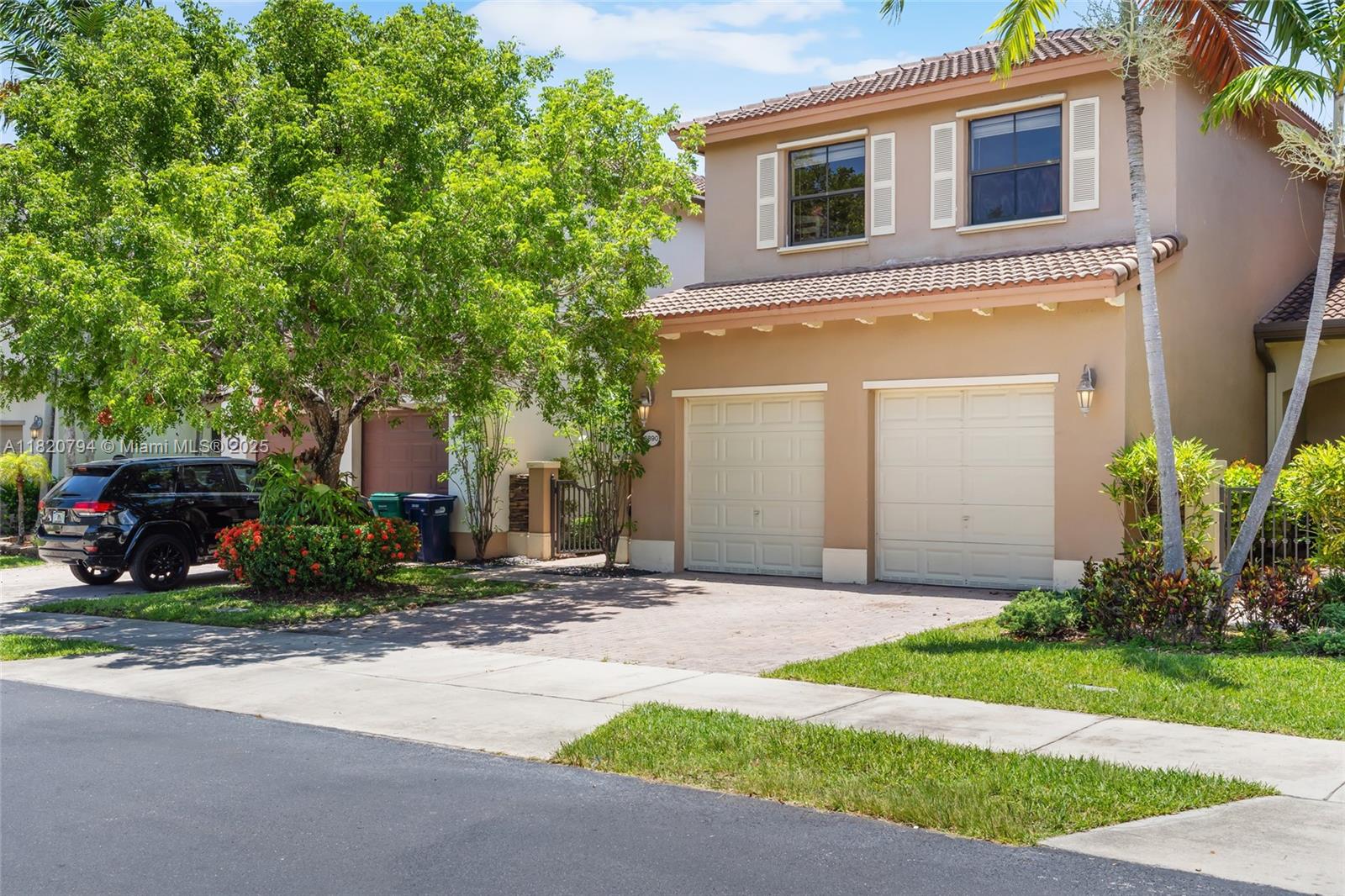 Property for Sale at 8890 Sw 229th St, Cutler Bay, Miami-Dade County, Florida - Bedrooms: 3 
Bathrooms: 3  - $530,000