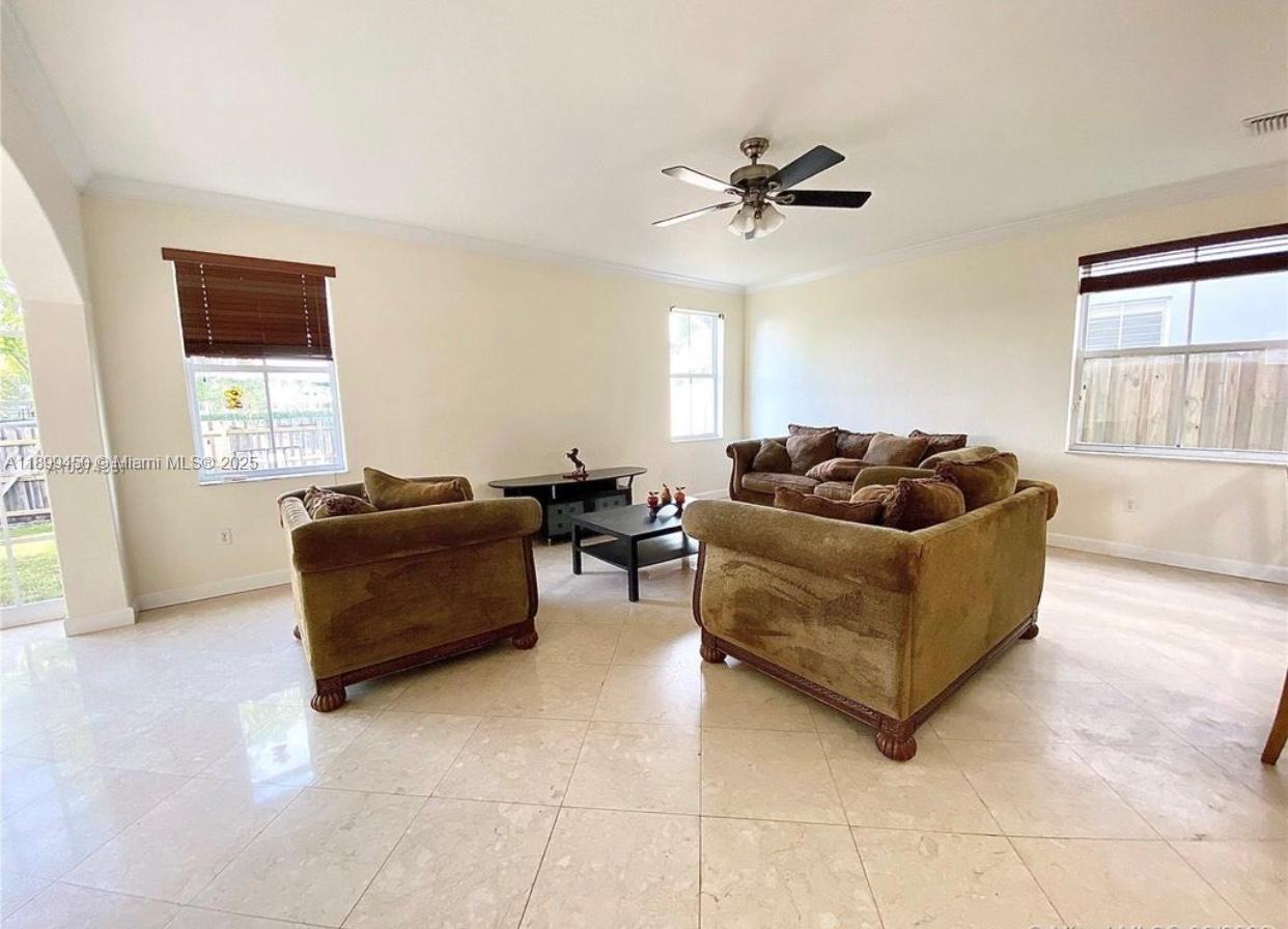 ISLANDS AT DORAL NORTHWES - Residential Lease