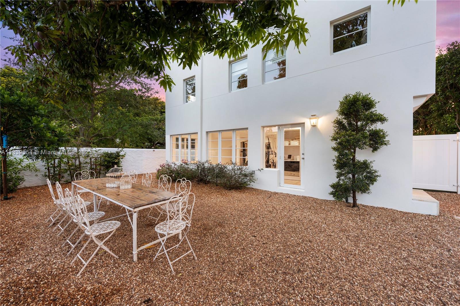 MID GOLF SUB 1ST ADDN - Residential