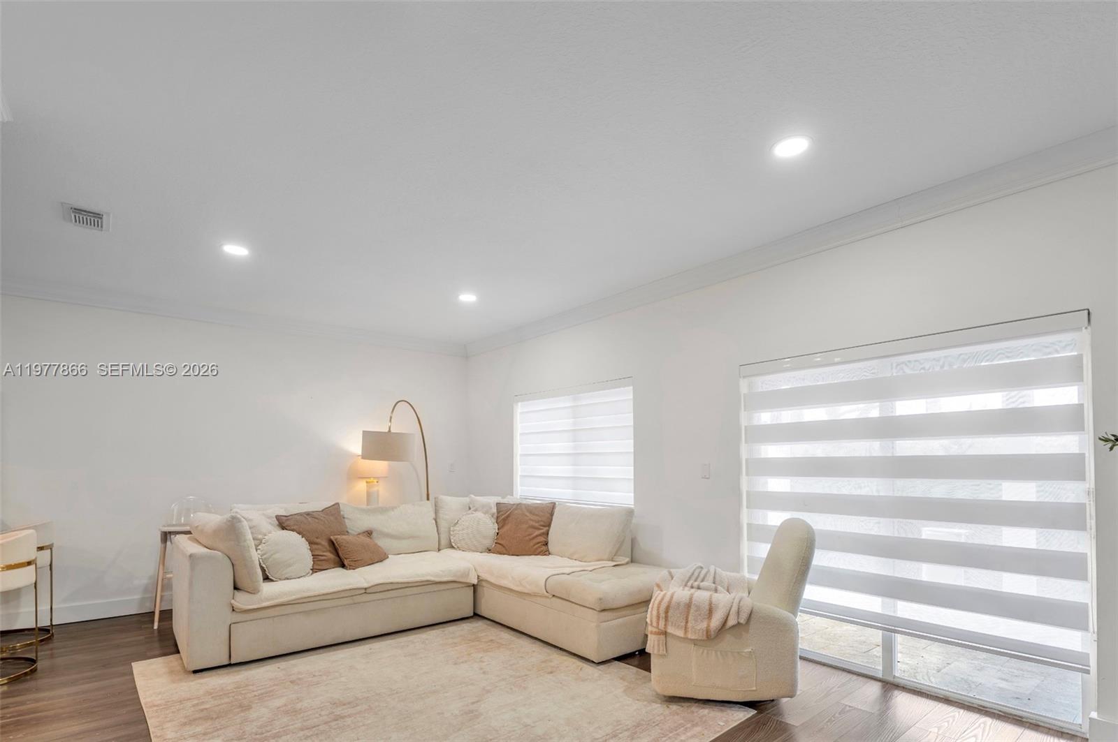 MILON VENTURE - Residential Lease