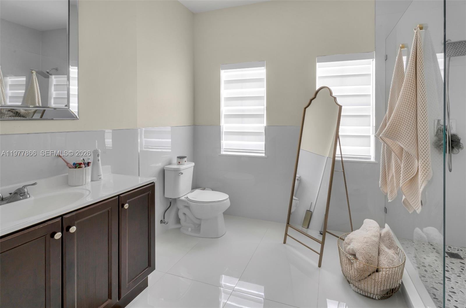 MILON VENTURE - Residential Lease