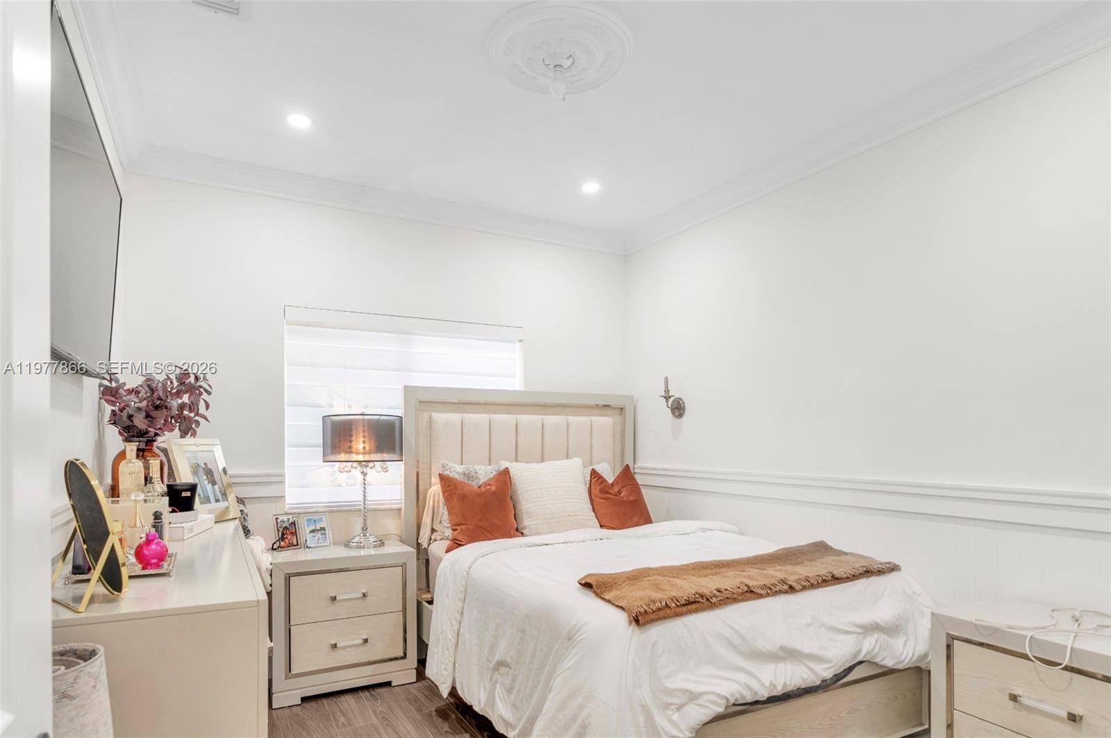 MILON VENTURE - Residential Lease